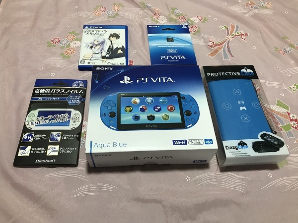 PS VITAセット（未使用）+プラスティック・メモリーズ（中古）