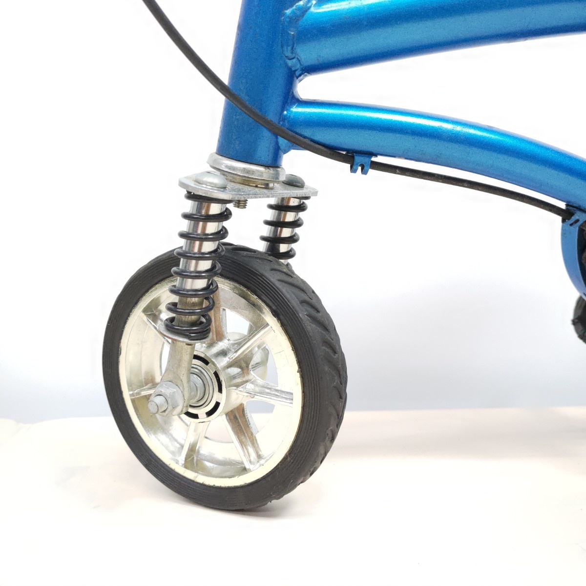 ミニサイクル 携帯チャリ 豆チャリ 小さい自転車 ガレージ 極小 ミニサイクル 携帯チャリ 豆チャリ 小さい自転車 ガレージ 極小