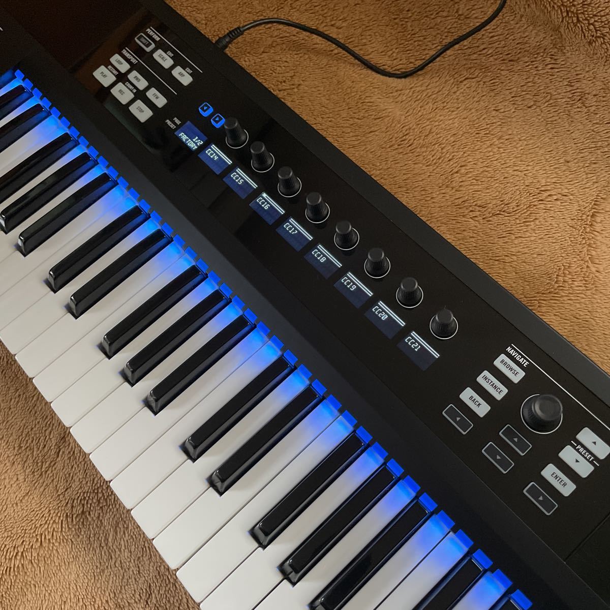 Native Instruments MIDIキーボード KOMPLETE KONTROL | contifarma.pe