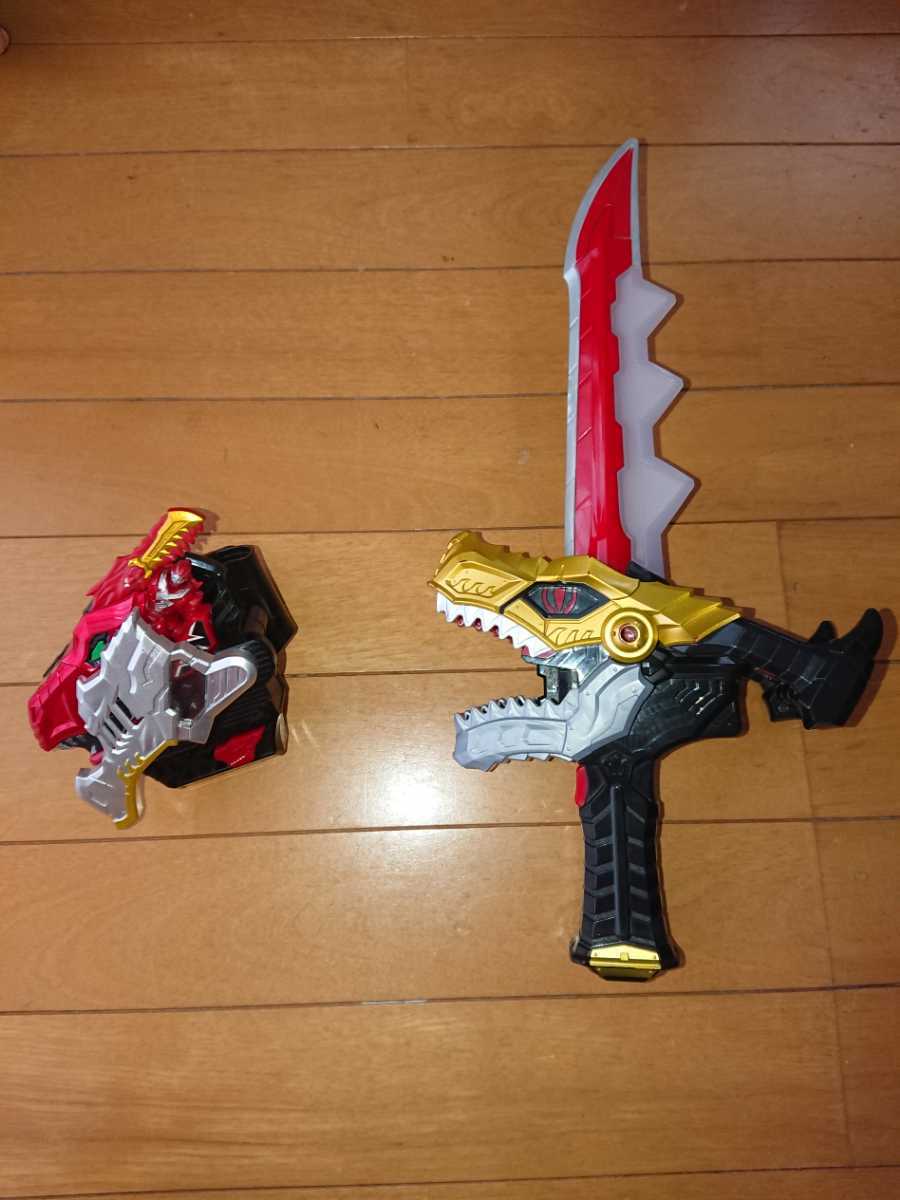 贈り物 騎士竜戦隊リュウソウジャー DXキシリュウオー\u0026武器、変身