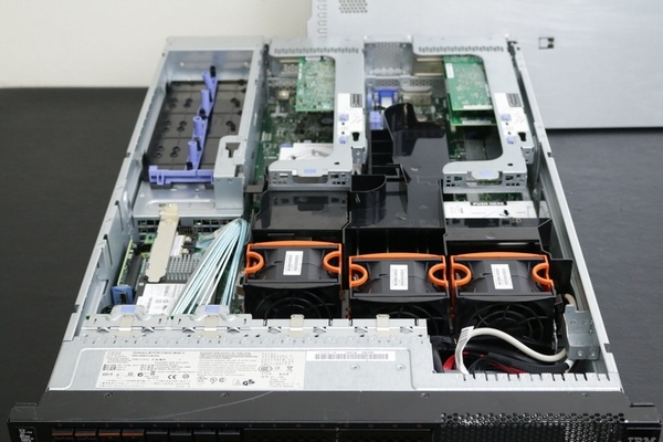 【IBM】（System x3650 M3）2011年製 サーバー　現状品　管ざ5788_画像4