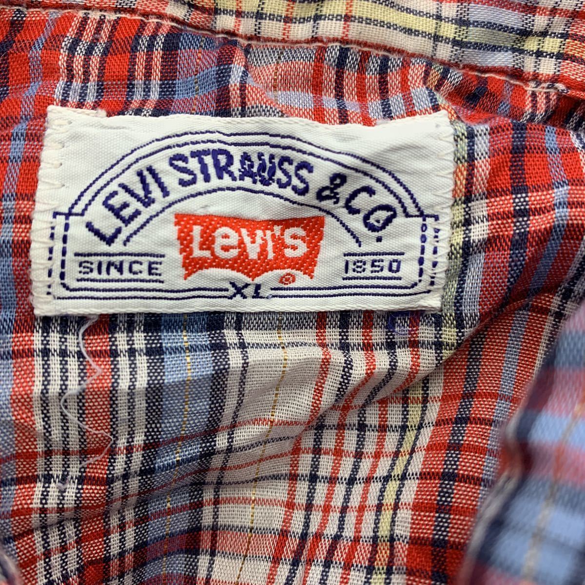 Levi's 長袖チェックシャツ XLサイズ ビッグサイズ USA製 赤 青 水 黄紺 古着卸 アメリカ仕入 t2204-3273_画像7