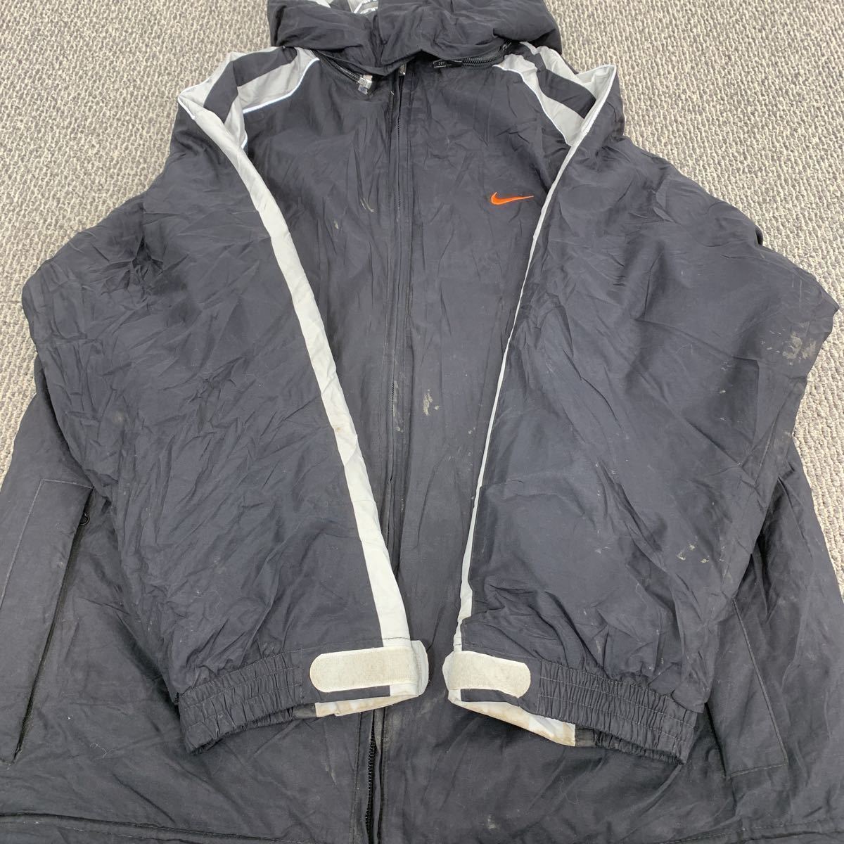 NIKE 中綿ジャケット キッズ L 152-158 ブラック グレー ナイキ 正規品クラシック 中綿入りジャケット 【新品】花井幸子 ダウンジャケット