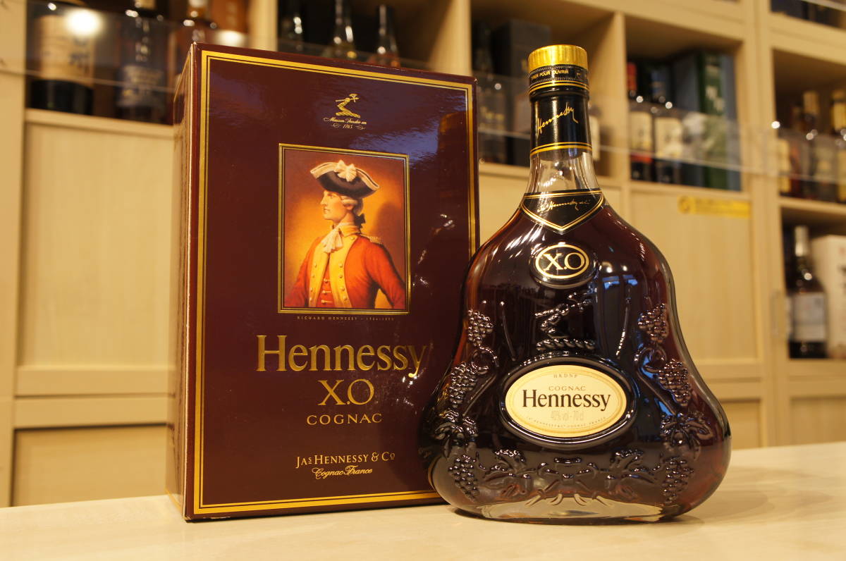 71410 Hennessy (ヘネシー) XO 金キャップ 700ml 40% 箱付 コニャック