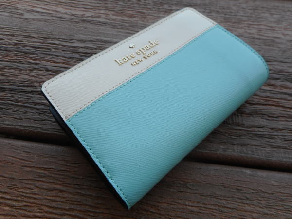 【数量は多】 Spade 日本未発売♪Kate staci WLR00124 高級2つ折り財布 レザー サフィアーノ カラーブロック leather saffiano colorblock 財布
