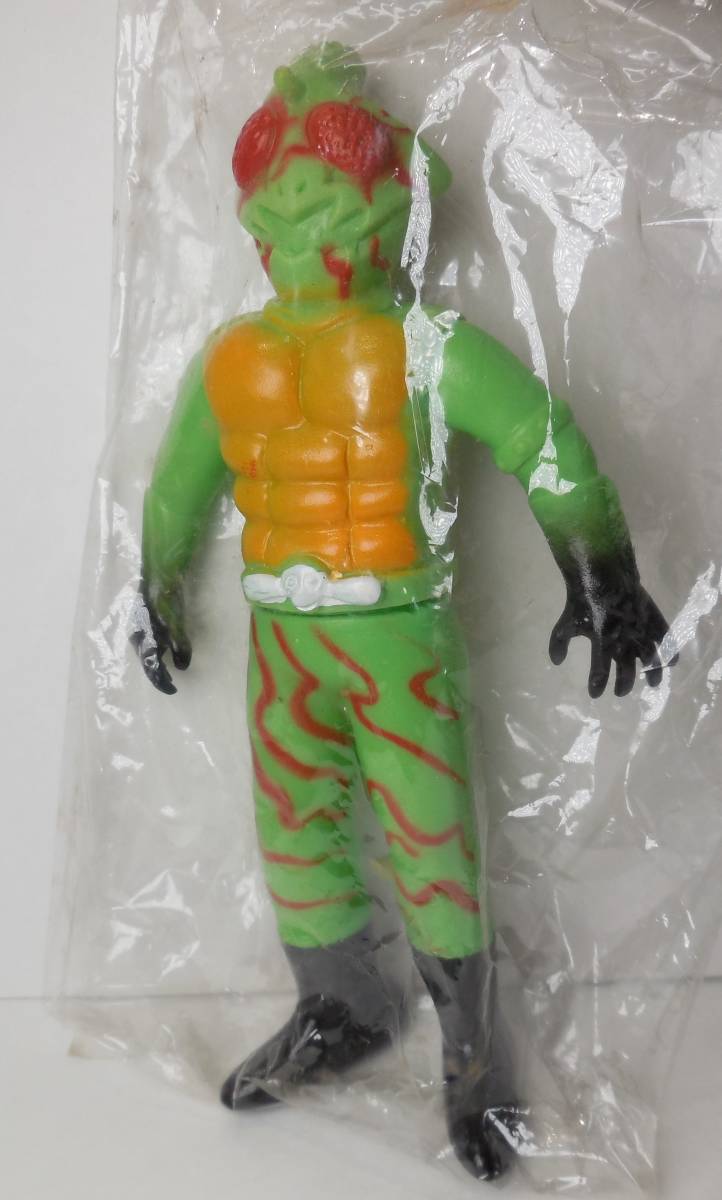 仮面ライダー アマゾン パチもの 無版権 ソフビ人形 袋入り 怪獣 絵