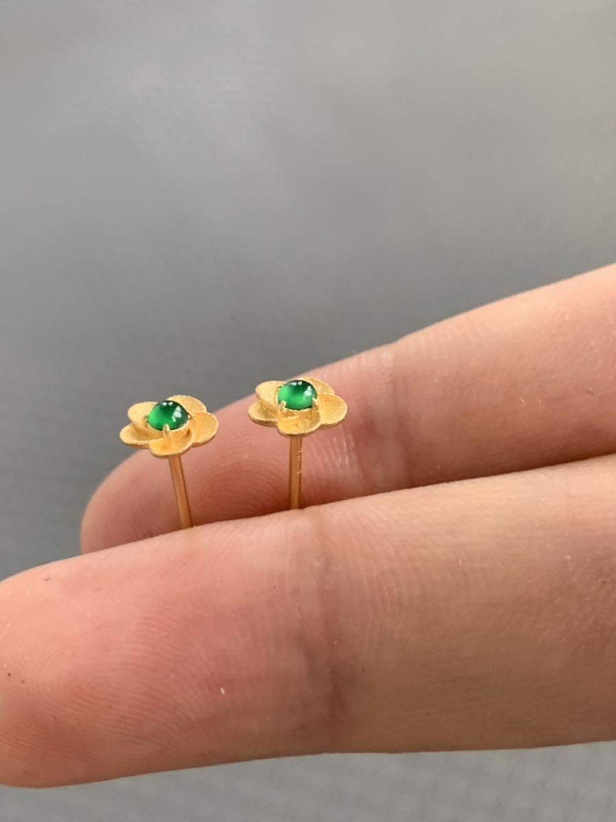 本翡翠ピアス k18 氷陽緑 魔除け 国石 高級品 氷種ヒスイ 可愛い花
