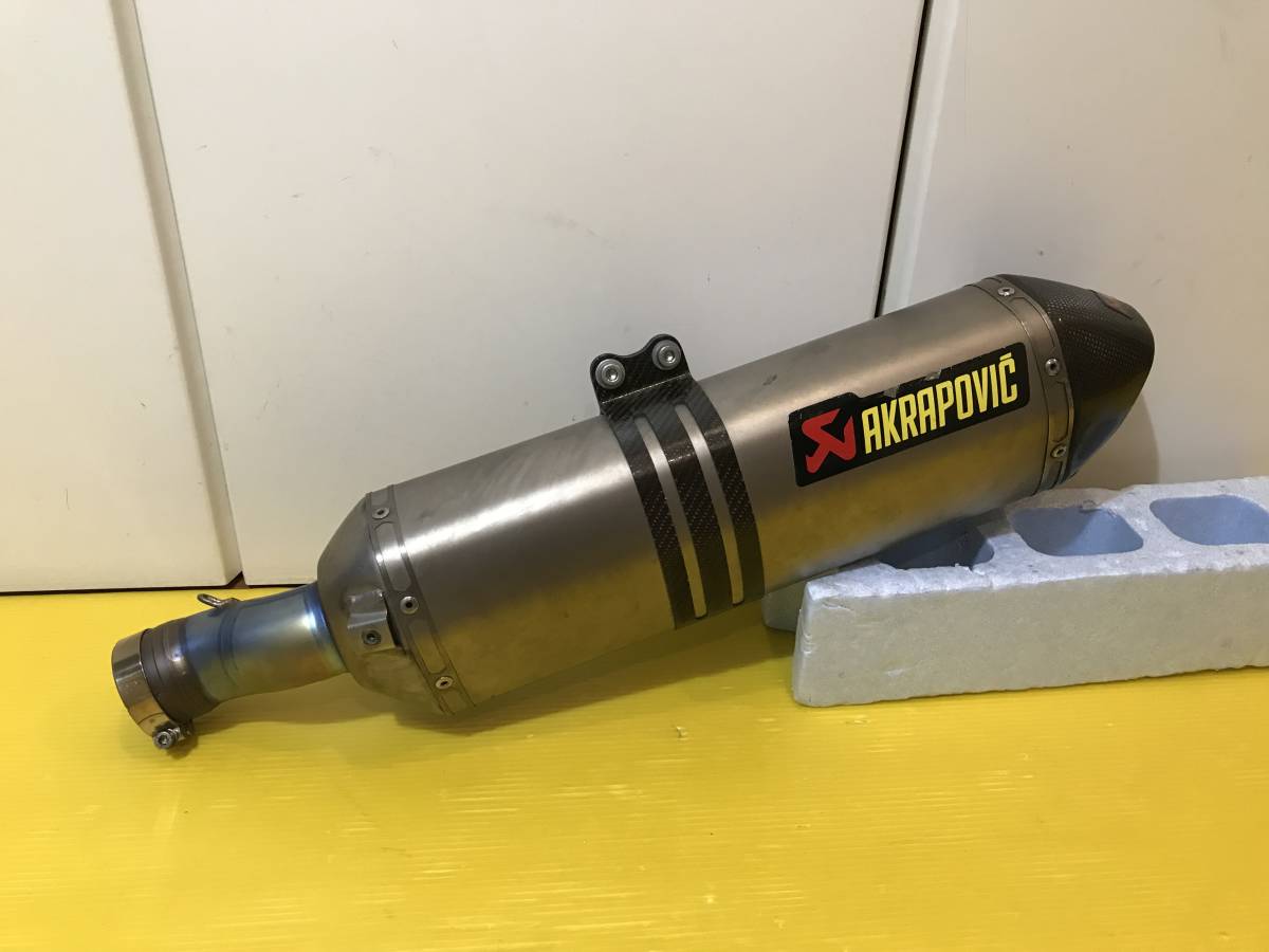 管理番号01135 AKRAPOVIC アクラポビッチ スリップオン マフラー 管理番号01135 AKRAPOVIC アクラポビッチ スリップオン マフラー