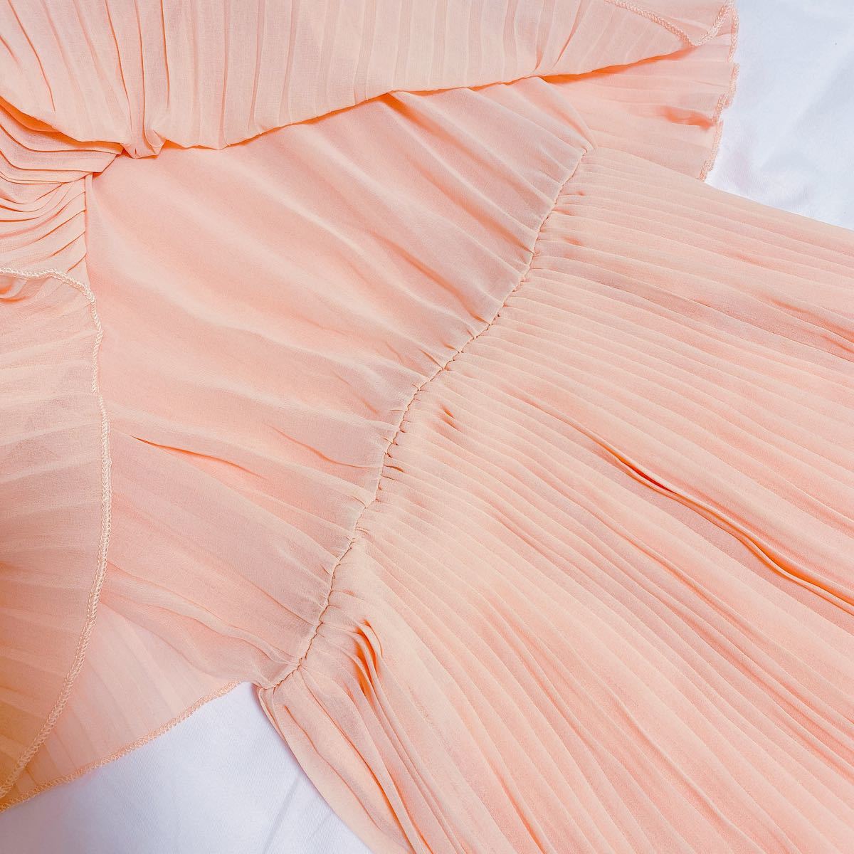 韓国ファッション　オフショルダー ロングワンピ　シフォン素材　フレアスカート　ピンク Mサイズ サマー 夏物 リゾート セレブ 上品