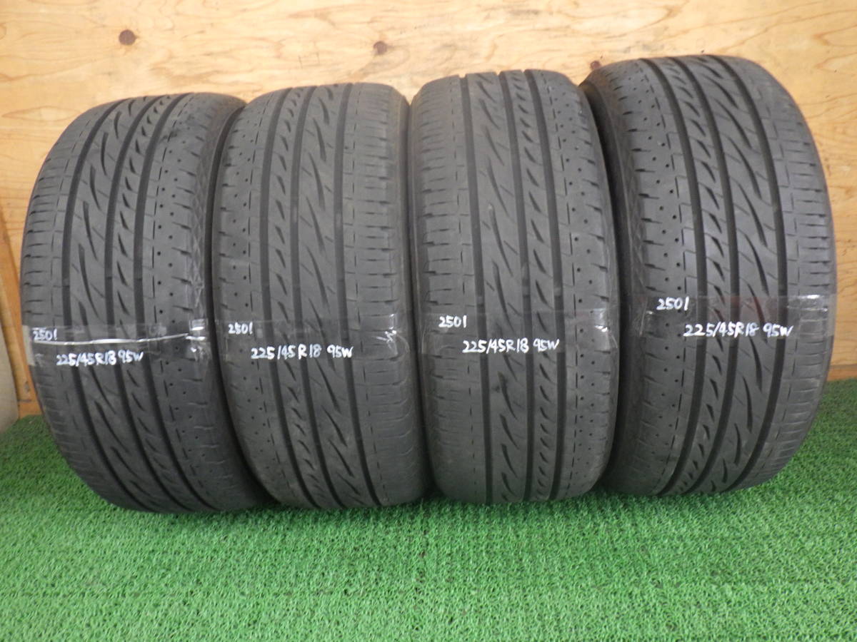 2501【中古タイヤ】ブリヂストン レグノGRV2 225/45R18 95W 4本　引き取り取り付け可　持ち込みタイヤ交換可　茨城_画像1