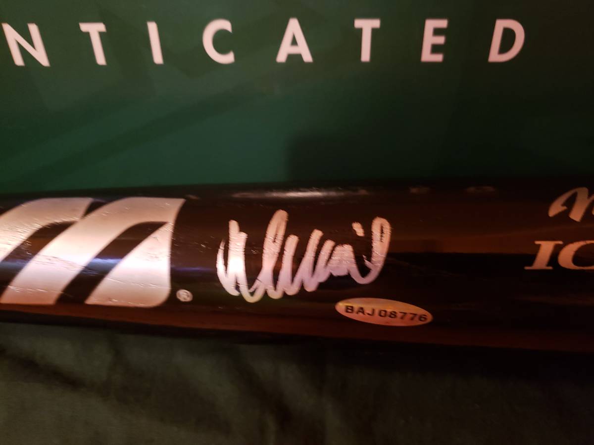 UDA autograph ICHIRO SUZUKI bat ( Mizuno game model Black & certificate ) /ichi low Upper Deck Autographed Bat with Certification