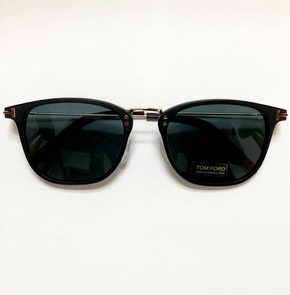 正規新品 イタリア製 TOM FORD TF672 02N サングラス 純正ケース 正規新品 イタリア製 TOM FORD TF672 02N サングラス 純正ケース