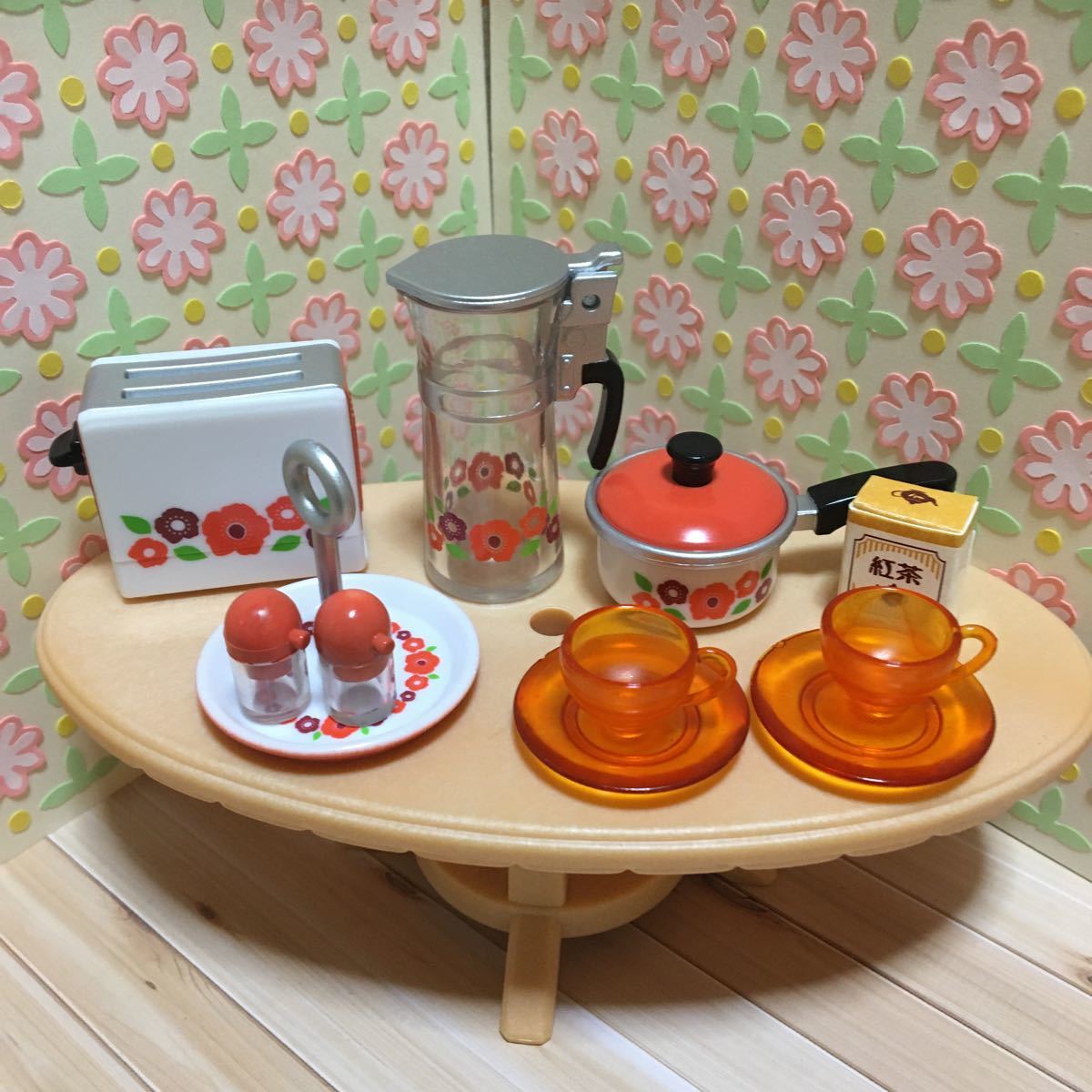 カタログギフトも! ミニチュア 食器セット レトロ hideout.lk