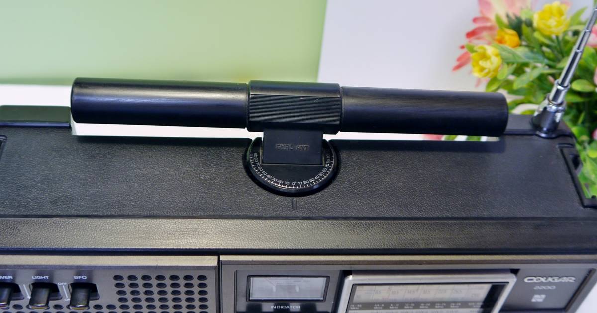 クーガ(RF-2200)オールバンド高感度整備、FM,SWは抜群。使用感 クーガ(RF-2200)オールバンド高感度整備、FM,SWは抜群。使用感