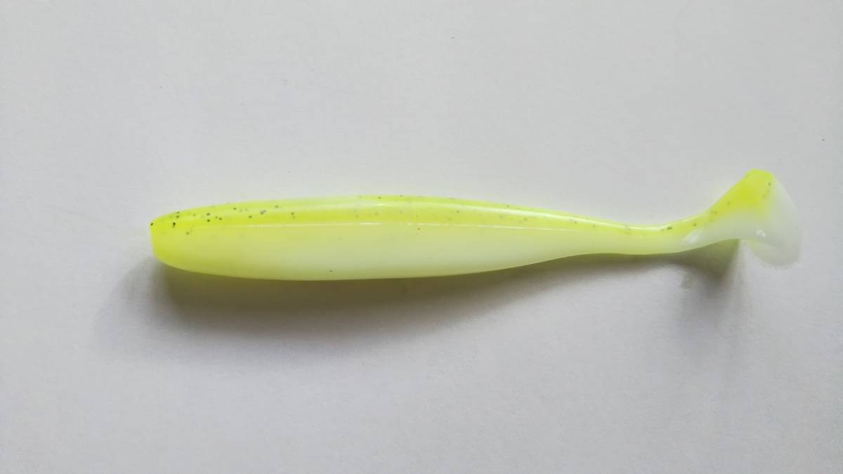 やわらか素材　シャッドテール　ワーム　[イエロー]　黄色　9cm　4.2g　6本セット　根魚　チャート　ブラックバス ヒラメ マゴチ_画像3