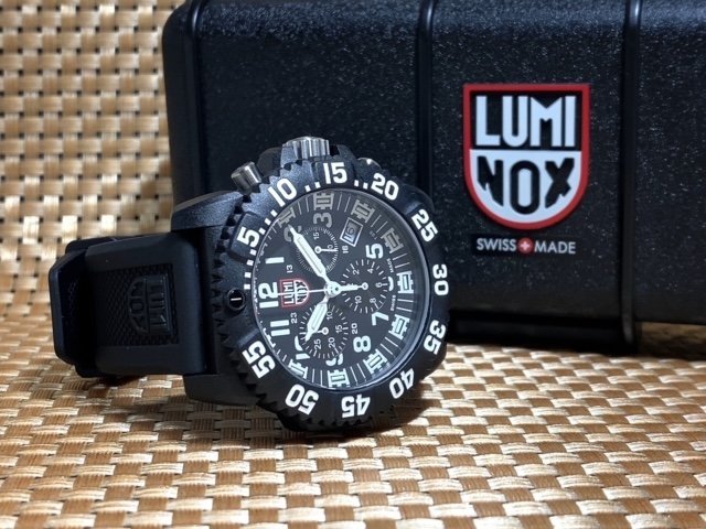 新品 LUMINOX ルミノックス 腕時計 正規品 ネイビーシールズ カラーマークシリーズ クオーツ 20気圧防水 クロノグラフ カレンダー メンズ_画像6