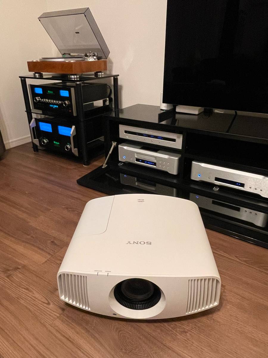 良好品】 SONY VPL-VW245 4Kプロジェクター ネイティブ4Kパネル ソニー