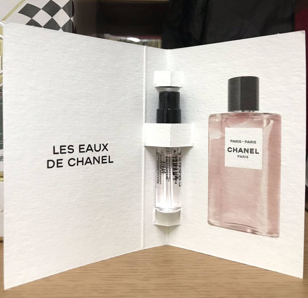 《送料無料》 レ ゾー ドゥ シャネル パリ パリ オードゥ トワレット 1.5ml サンプル ※未使用※ #LES EAUX DE CHANEL #Paris オードトワレ_画像2