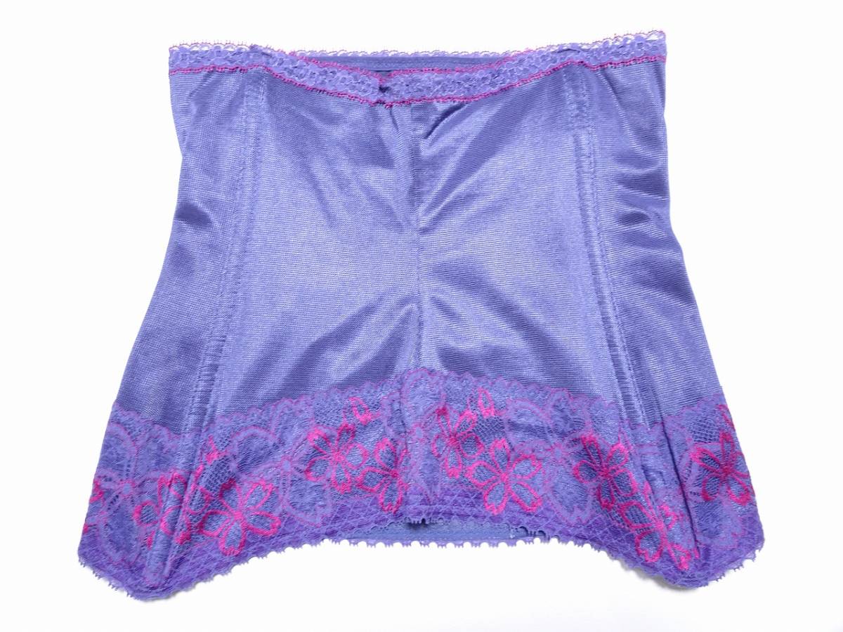 お値下中【新品】アヴァンセ ウエストシェーパー セールを開催する
