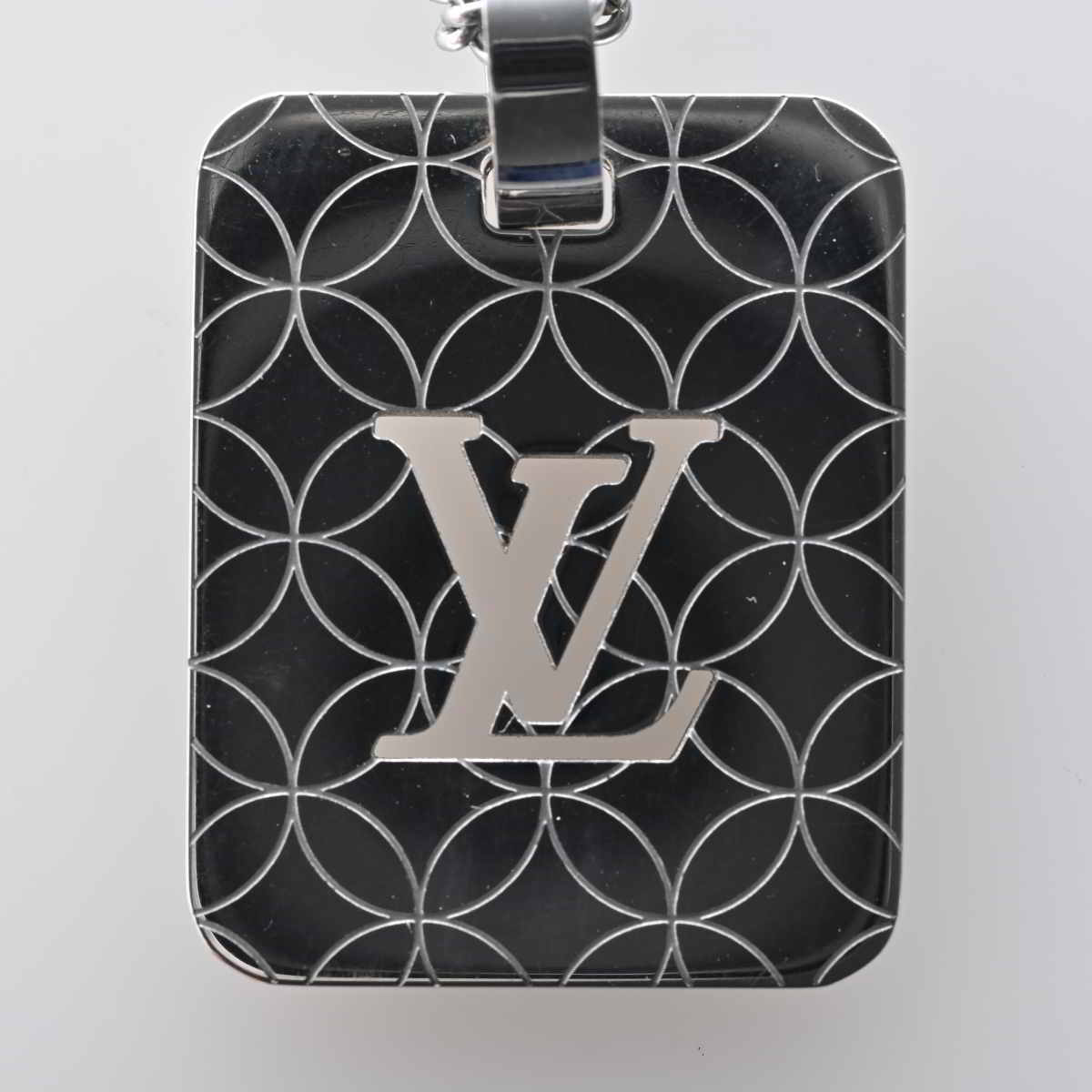 【中古】 LOUIS VUITTON ルイヴィトン パンダンティフ シャンゼリゼPM ネックレス シルバー メタル 【ブランド】_ルイヴィトンアクセサリー