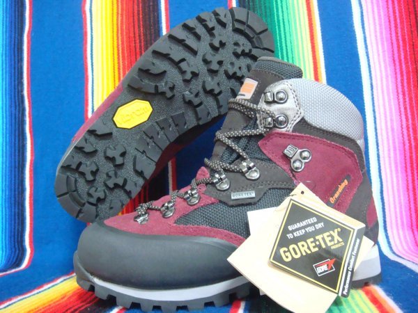新品GORE-TEXCaravanGrandking23.5cmEEEアウトドアトレッキングシューズ登山靴S2366キャラバン 