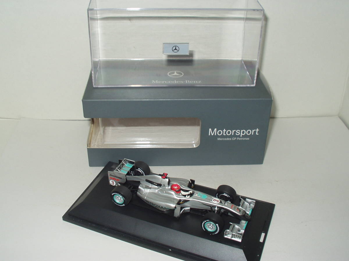 PMA Mercedes GP Petronas #3 Michael Schumacher / メルセデス-ベンツ博物館 ミニチャンプス メルセデス GP ペトロナス ( 1:43 )_画像3