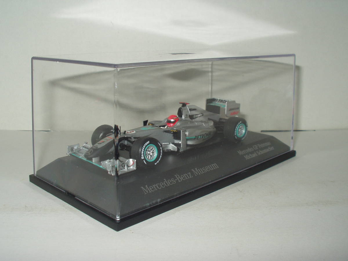 PMA Mercedes GP Petronas #3 Michael Schumacher / メルセデス-ベンツ博物館 ミニチャンプス メルセデス GP ペトロナス ( 1:43 )_画像6
