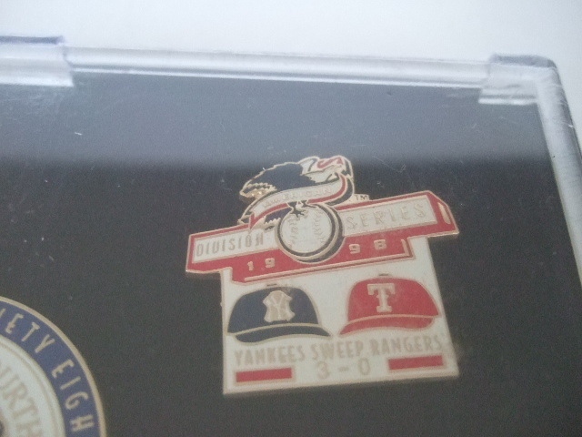 1998 ヤンキース ワールドシリーズ優勝 チャンピオン MLB公認 ピンバッジ 5個セット 未開封 伊良部の画像6