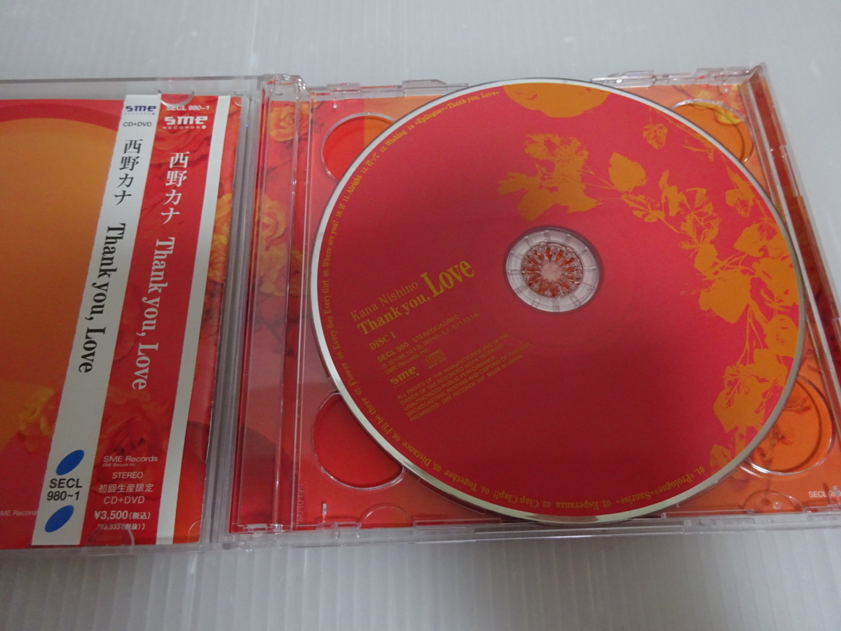 美品 西野カナ Thank you Love CD&DVD _画像3