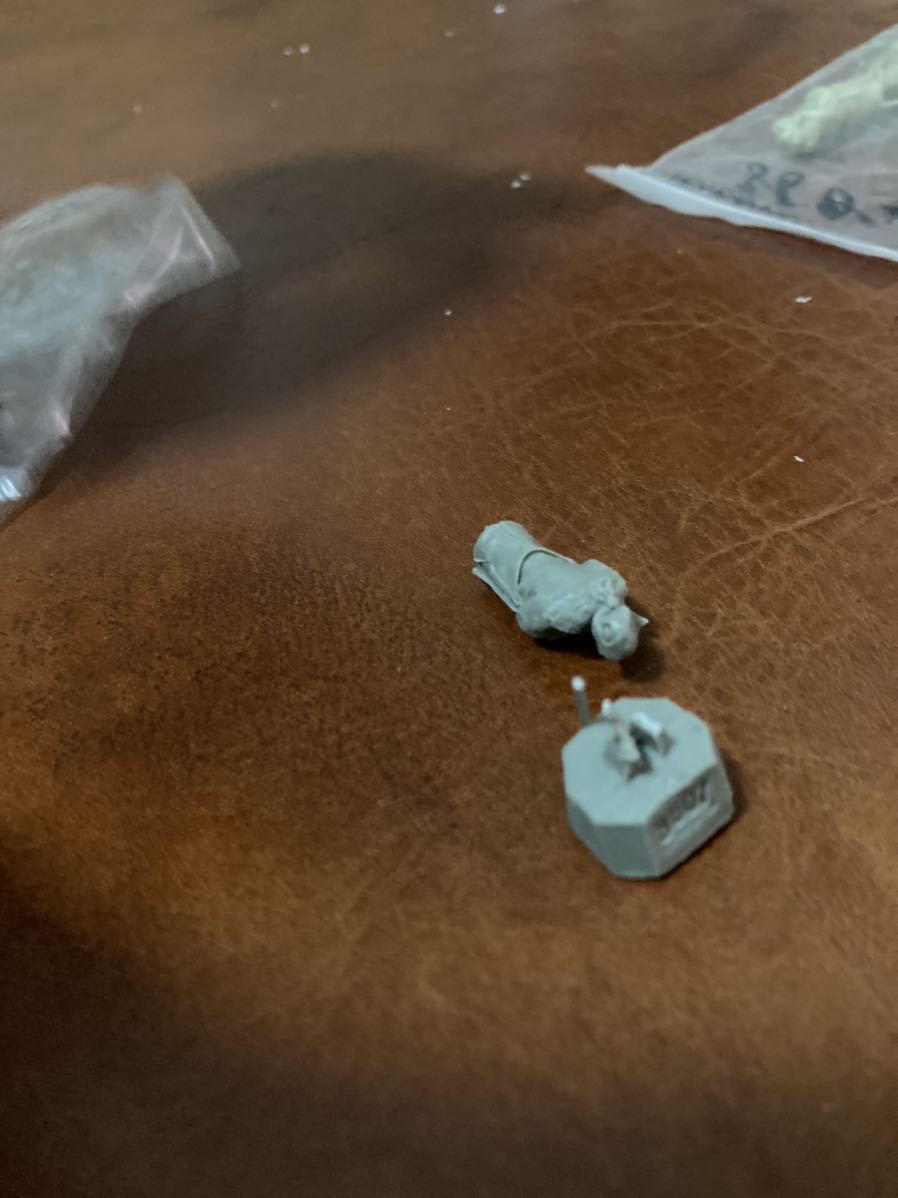 1/35 собака . девочка фигурка галет ki resin пластиковая модель гараж комплект .. geo лама не собран не использовался 