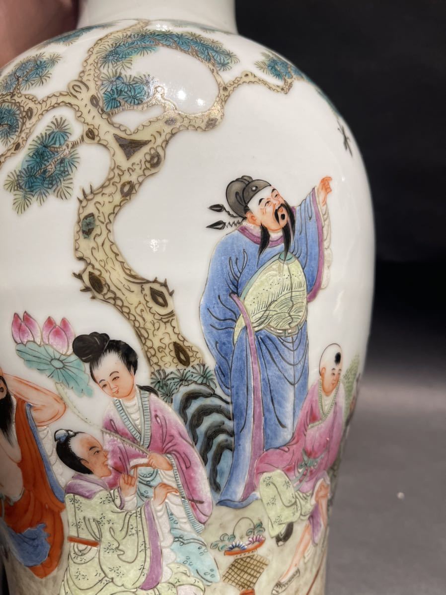 清朝期時代唐物粉彩人物図大花瓶色絵大花入中国美術共箱大清乾隆年製在