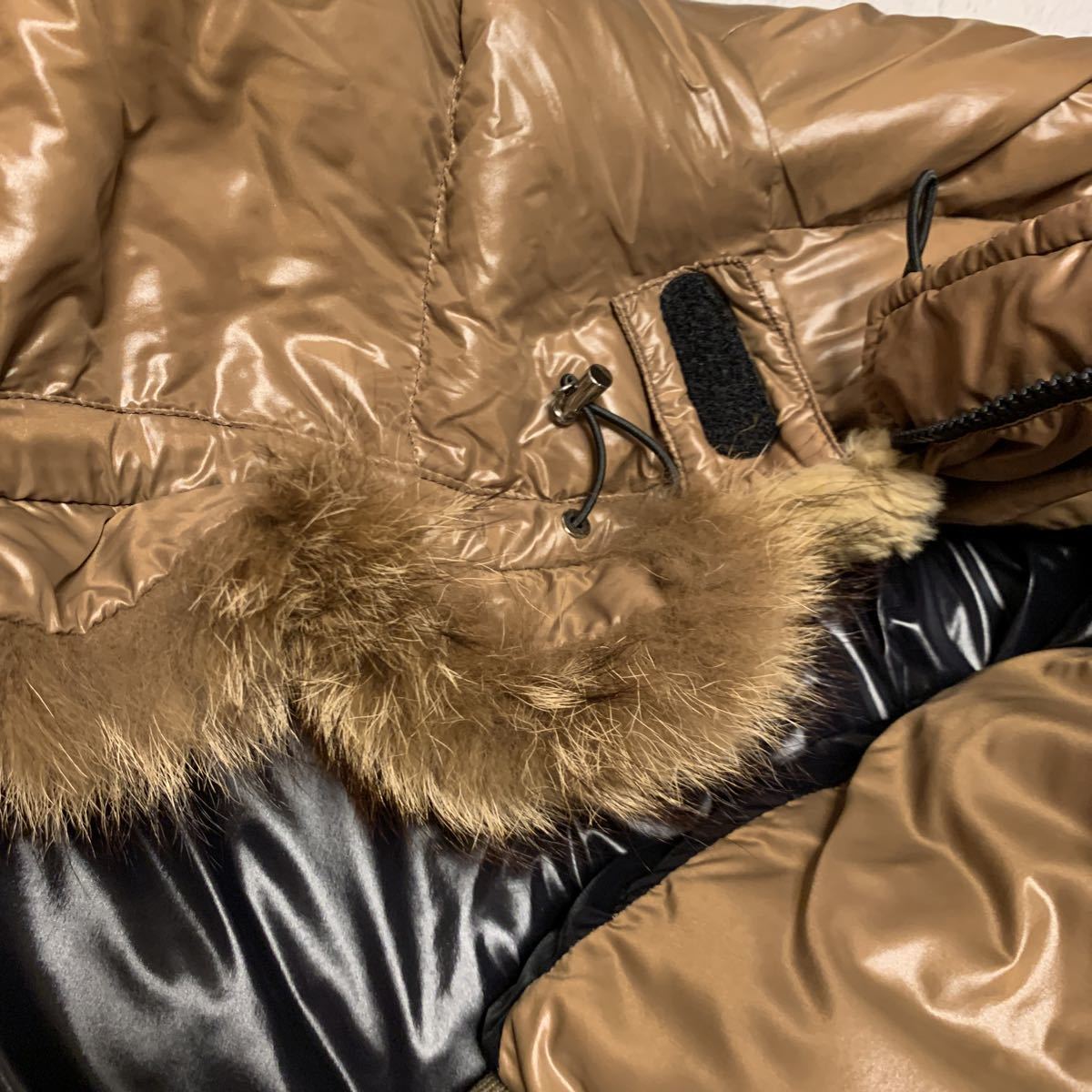 ダウンジャケット MONCLER モンクレール 的详细信息 | One Map by FROM