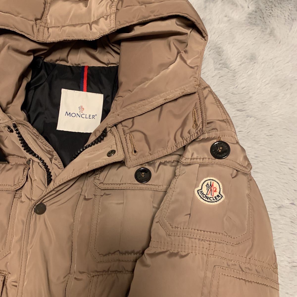 ダウンジャケット モンクレール MONCLER 商品细节 | 雅虎拍卖 | One