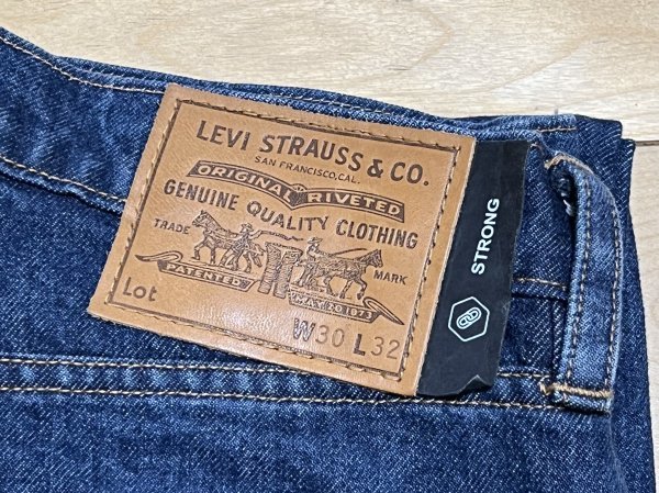 美品 定価15400円 濃いめ LEVIS リーバイス SKATEBOARDING 39707 スケート バギー BIGE SKATE BAGGY デニム パンツ コーデュラ ジーンズ_画像6