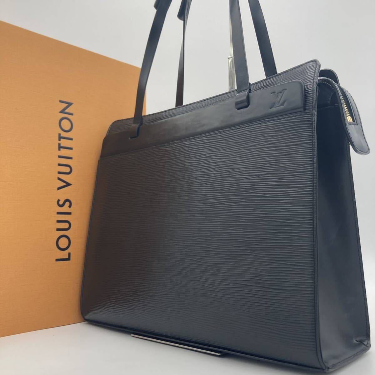 LOUIS VUITTON ルイヴィトン エピ クロワゼットPM ショルダーバッグ