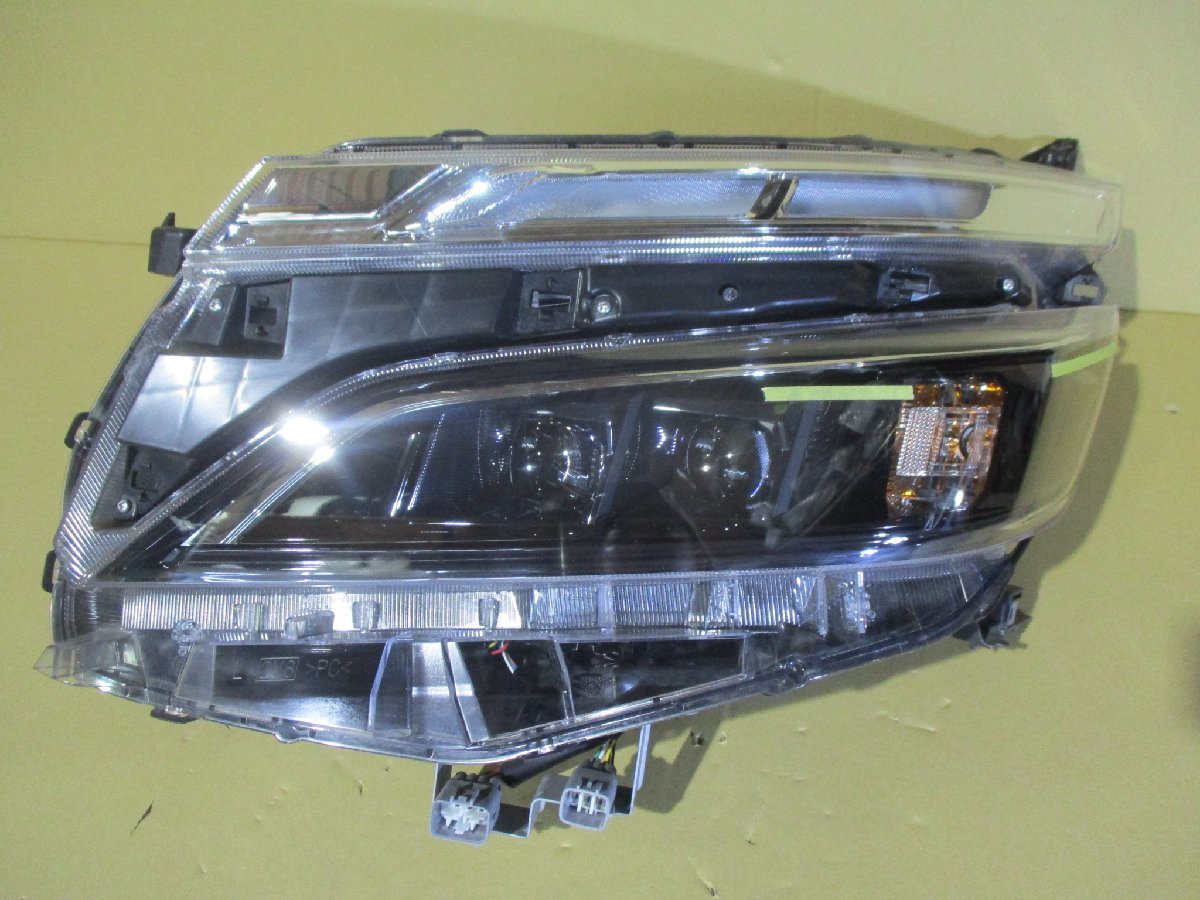 即決 ヴォクシー 煌 ZRR80W 後期 LED 左ヘッドライト 純正 81170‐28J10