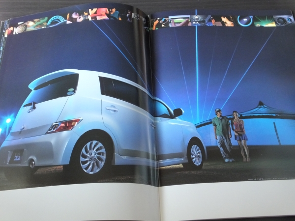 * Toyota bB 2007 год 8 месяц версия каталог 