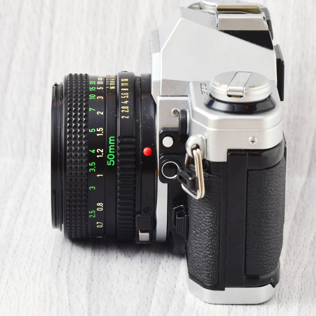 美品 Canon AE-1 NFD 50mm f2 単焦点レンズ 修理・整備済 完動品