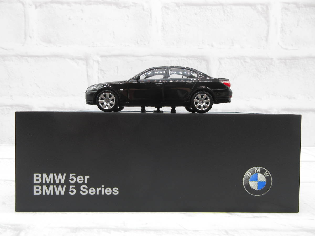 ミニカー　1/43　BMW　5er 5シリーズ　5series　セダン　ブラック　黒　ディーラー正規品　モデルカー
