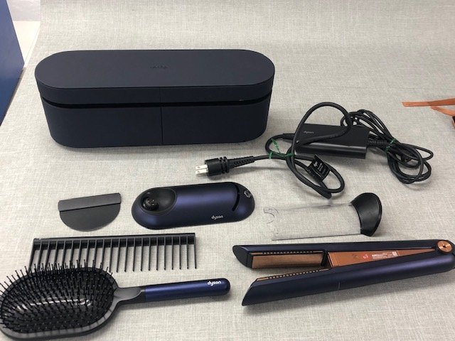 品】dysonダイソン ヘアアイロン HS03 Dyson Corrale 3点セット付