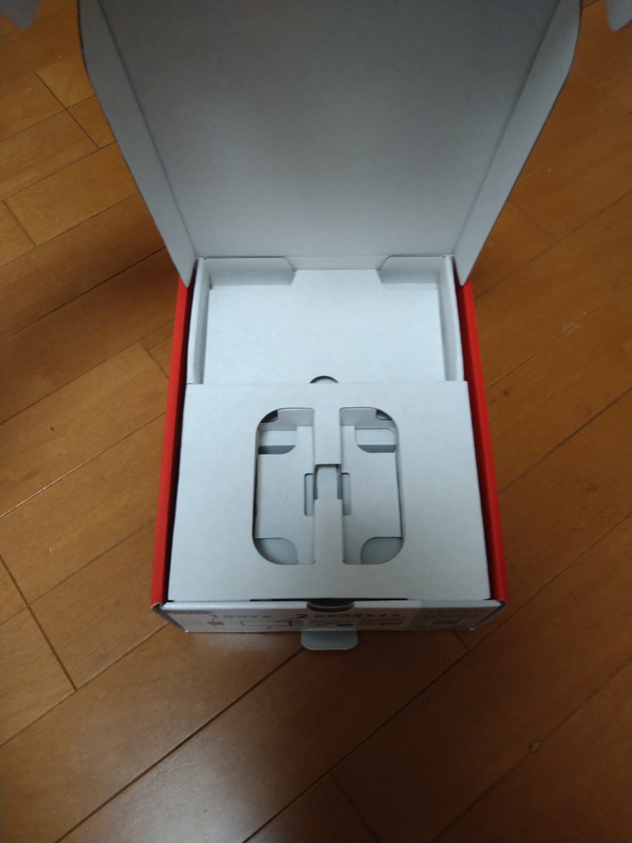 新型Nintendo Switch 外箱のみ ホワイト 白 ニンテンドー 新型Nintendo Switch 外箱のみ ホワイト 白 ニンテンドー