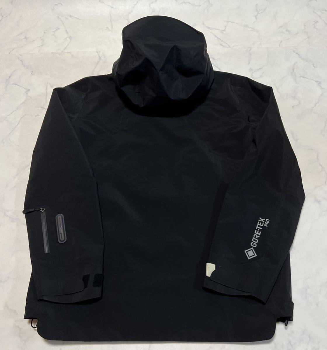 最終価格 RHC別注 限定色 極美中古 MONCLER GRENOBLE 最終価格 RHC別注 限定色 極美中古 MONCLER GRENOBLE