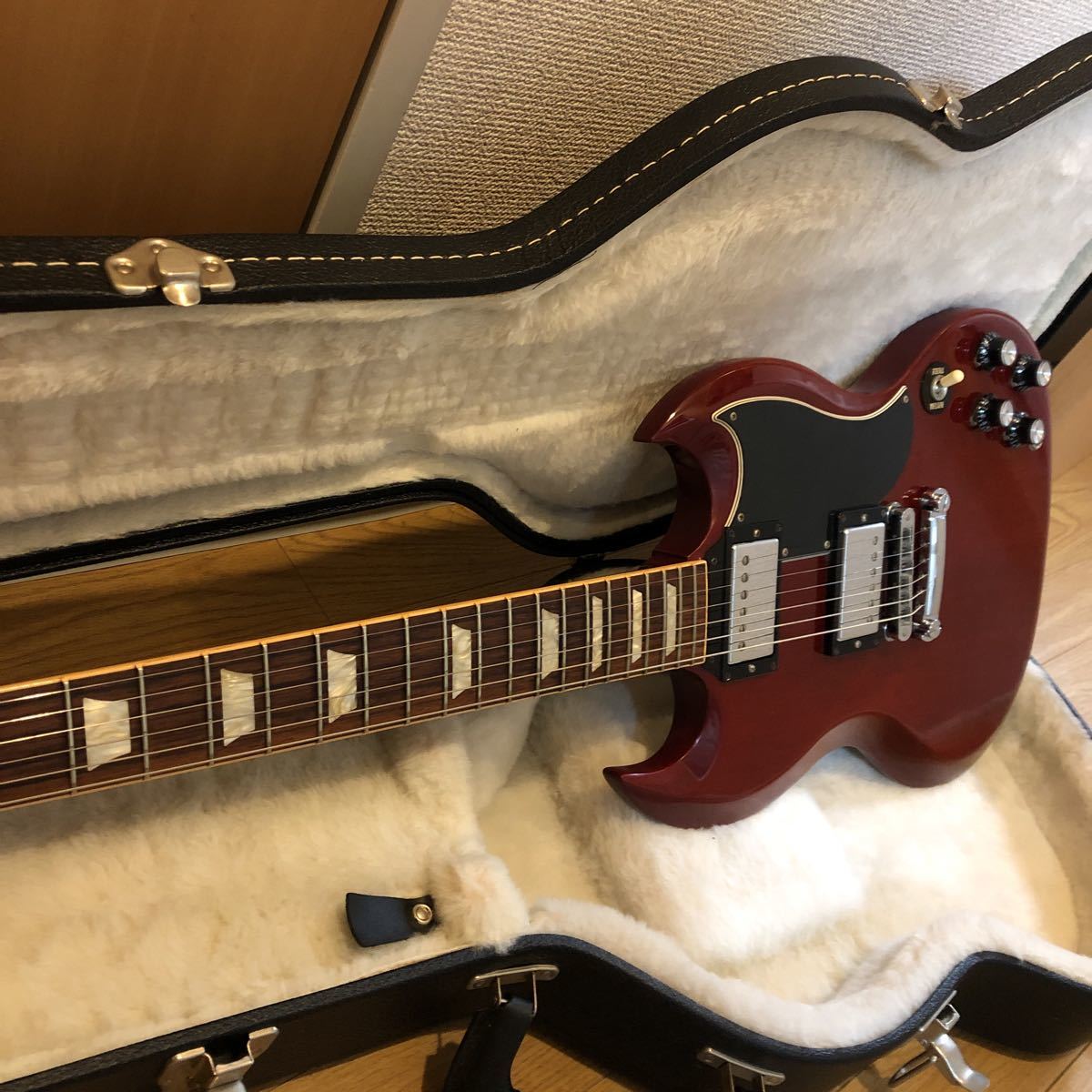 高価値 SG Gibson Made ギター本体 ハードケース付 USA in エレキ