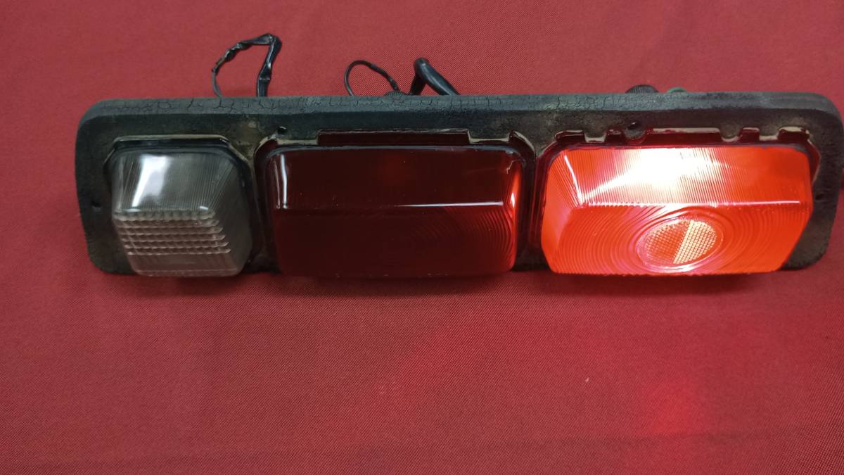 # Isuzu Bellett original tail lamp turn signal right R. let old car ISUZU