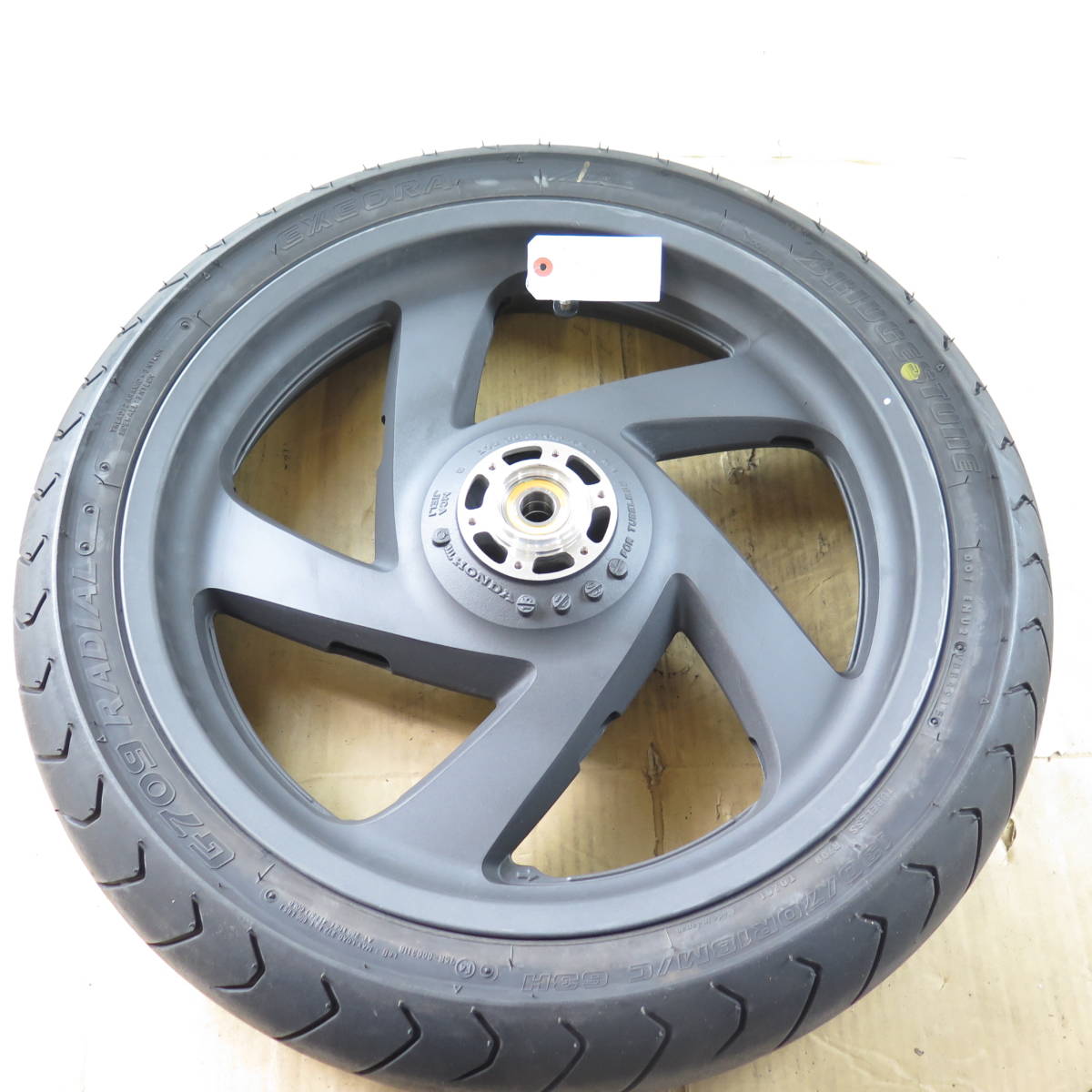 ◇◇ホンダ純正 GL1800 SC68 ゴールドウイング フロントホイール 18