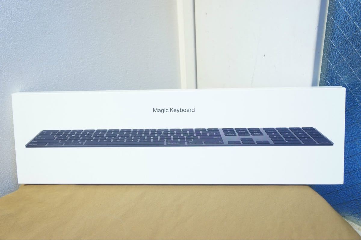 MRMH2J/A Magic Keyboard Space Gray テンキー付
