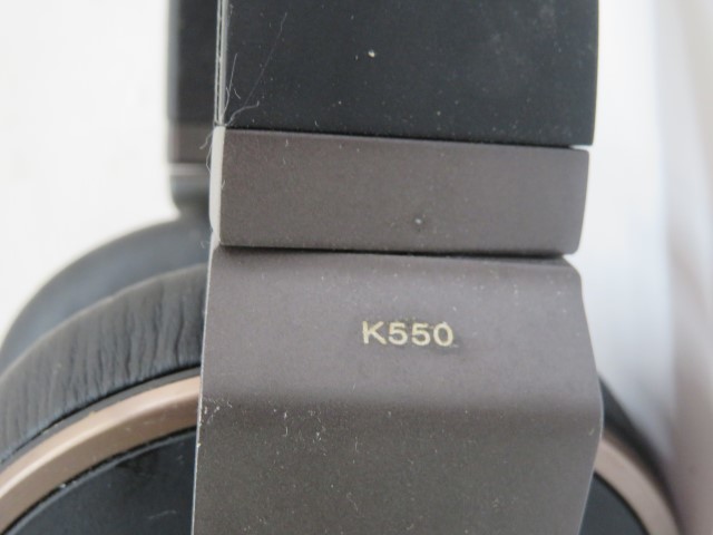 ○AKG K550 ヘッドホン ブラック アーカーゲー 有線 オーバーヘッド型