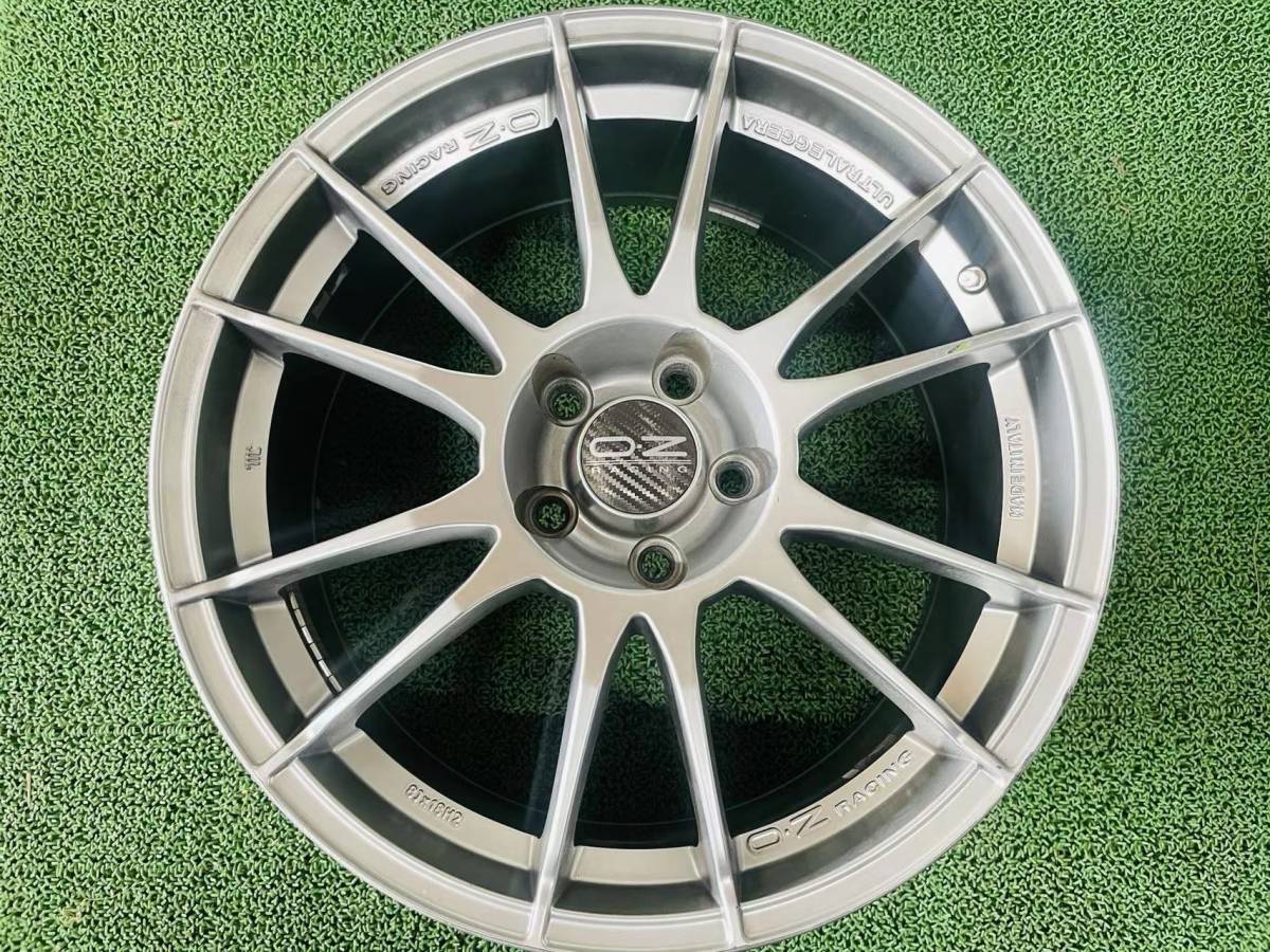 ☆希少品☆ OZ レーシング 18×8.5J +35 5H-114.3 4本セット 軽量