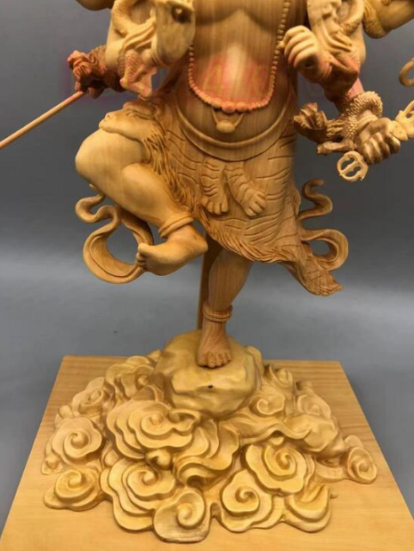 極上品 烏枢瑟摩明王 木彫仏像 仏教美術 精密細工 総柘植材 極上品 烏枢瑟摩明王 木彫仏像 仏教美術 精密細工 総柘植材