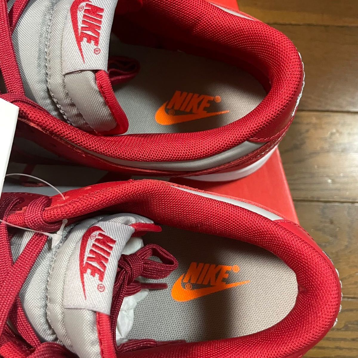 激レア 新品未使用 NIKE DUNK LOW Retro Grey Red UNLV 28.5 10.5 ネバダ ラスベガス BRED JORDAN 1 OG SB MAX supreme stussy OFF WHITE_画像3